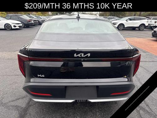 2025 Kia K4 LXS