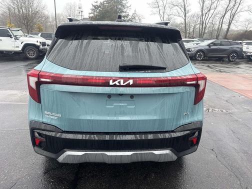 2024 Kia Seltos S