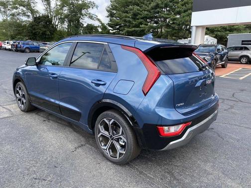 2025 Kia Niro EX Touring