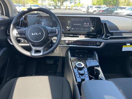 2024 Kia Sportage Hybrid LX