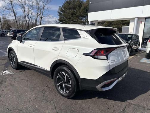 2024 Kia Sportage Hybrid LX