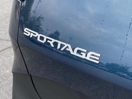 2025 Kia Sportage Hybrid EX