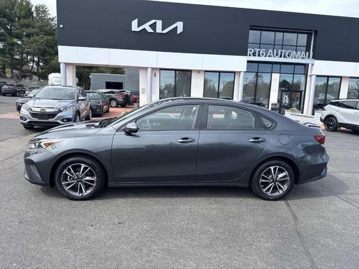 Gravity Gray 2023 Kia Forte LXS