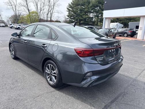 Gravity Gray 2023 Kia Forte LXS