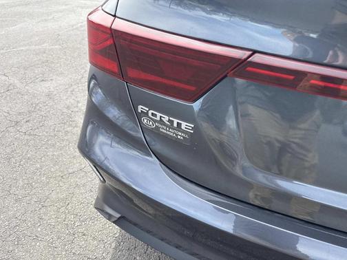 Gravity Gray 2023 Kia Forte LXS