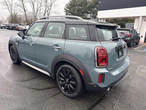 Sage Green Metallic 2022 MINI Countryman Cooper S ALL4
