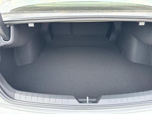 Wolf Gray 2026 Kia K5 GT