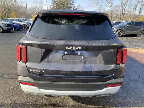 2026 Kia Sorento LX