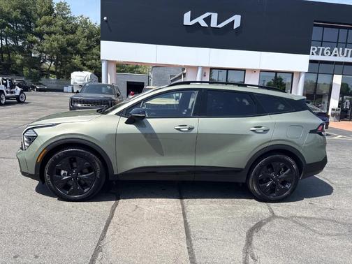 Jungle Green 2025 Kia Sportage Plug-In Hybrid X-Line