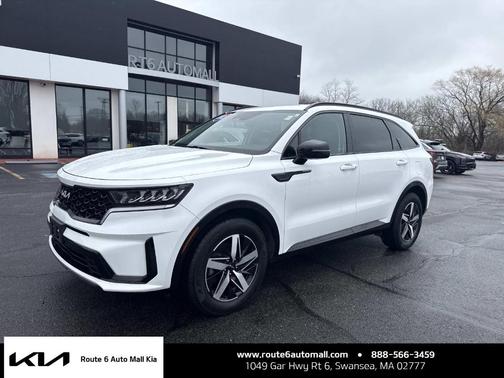 Glacial White Pearl 2022 Kia Sorento S