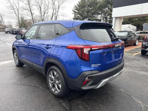 Neptune Blue 2024 Kia Seltos LX