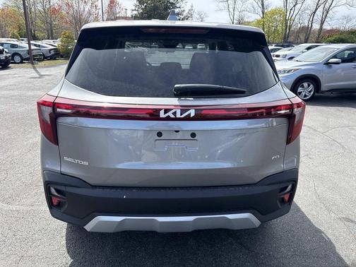 Steel Gray 2026 Kia Seltos LX