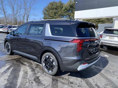 2026 Kia Carnival EX