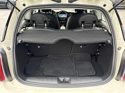 2022 MINI Hardtop Oxford Edition