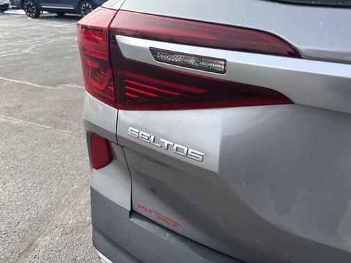 2022 Kia Seltos EX