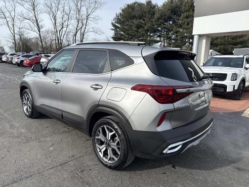 2022 Kia Seltos EX