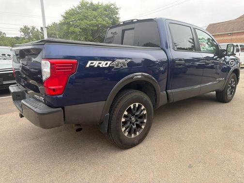 Deep Blue Pearl 2017 Nissan Titan PRO-4X