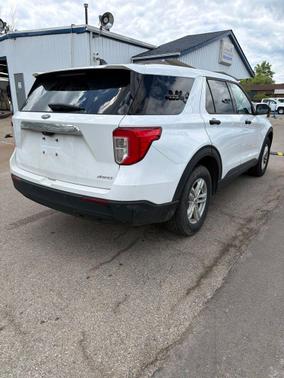Oxford White 2023 Ford Explorer Base