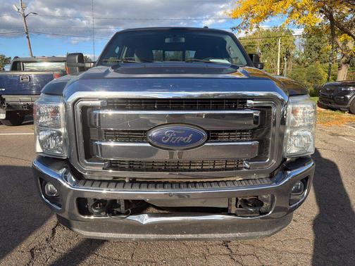 Magnetic Metallic 2016 Ford F-250 XLT