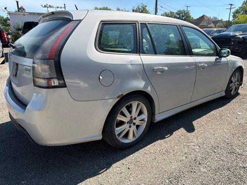 Snow Silver Metallic 2008 Saab 9-3 Aero