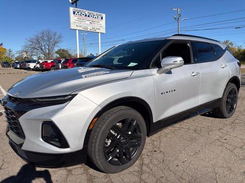 Silver Ice Metallic 2021 Chevrolet Blazer RS