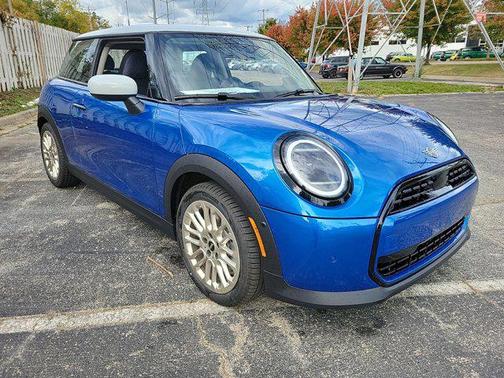 2025 MINI Hardtop Cooper