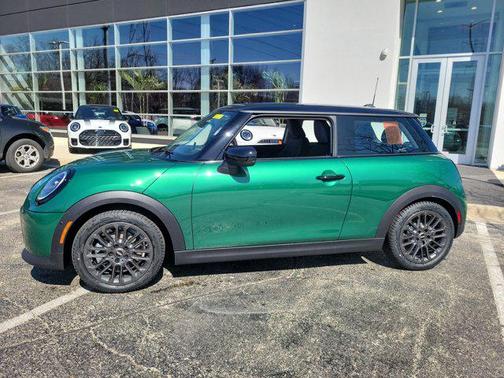 2025 MINI Hardtop Cooper