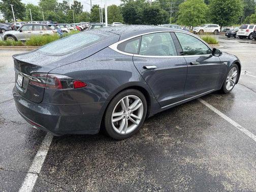 2016 Tesla Model S 70D