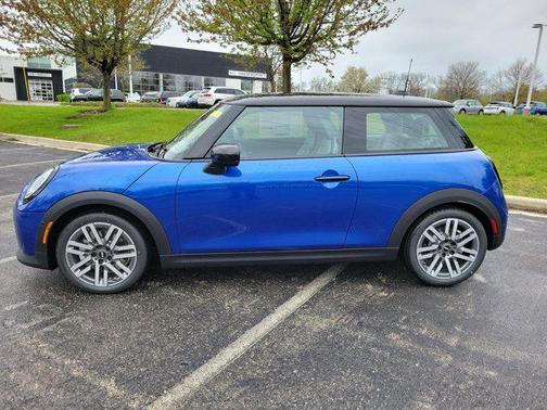2025 MINI Hardtop Cooper