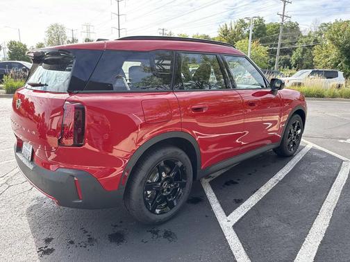 Chili Red 2027 MINI Countryman Cooper S ALL4