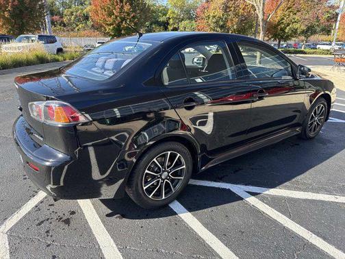 2017 Mitsubishi Lancer ES