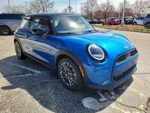 2025 MINI Hardtop Cooper