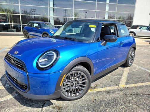 2025 MINI Hardtop Cooper
