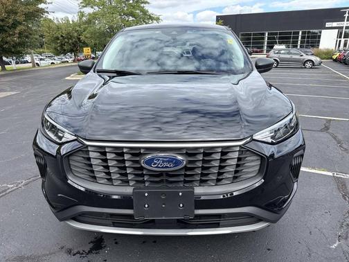 Agate Black Metallic 2024 Ford Escape Active
