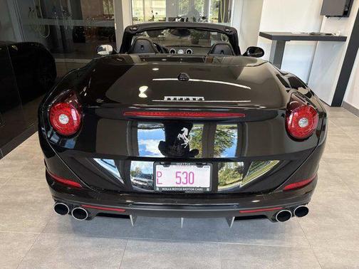 2015 Ferrari California T