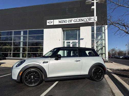 2023 MINI Hardtop Cooper