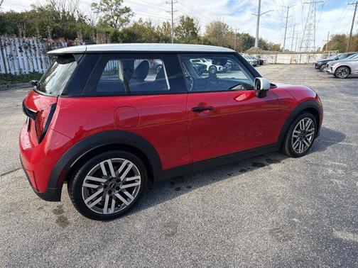 2025 MINI Hardtop Cooper
