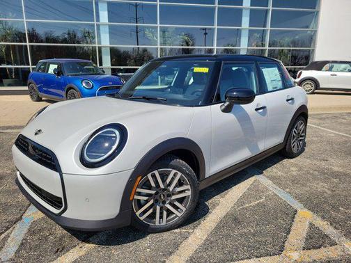 2025 MINI Hardtop Cooper