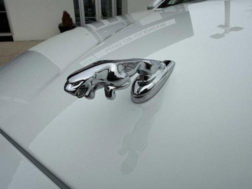 2019 Jaguar XJ R-Sport