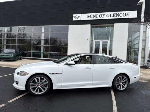 2019 Jaguar XJ R-Sport