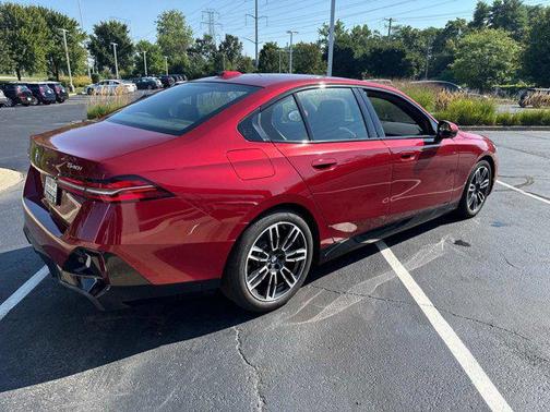 2024 BMW 540 i xDrive