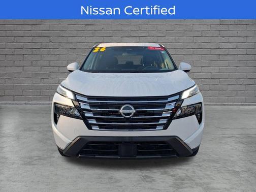 Everest White P 2026 Nissan Rogue SV
