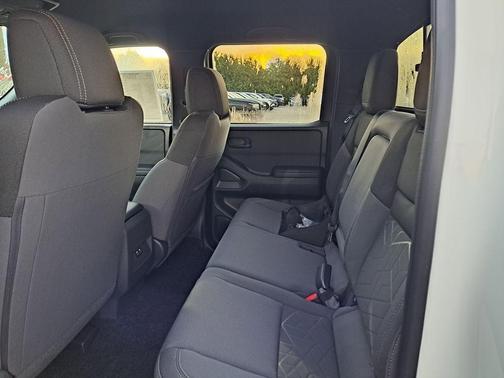 Glacier White 2026 Nissan Frontier SV