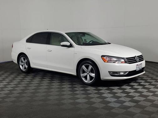 2015 Volkswagen Passat 1.8T Limited Edition