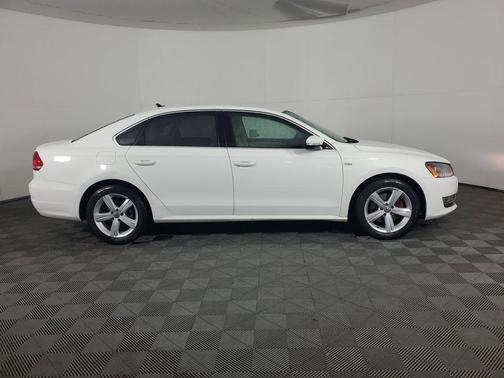 2015 Volkswagen Passat 1.8T Limited Edition
