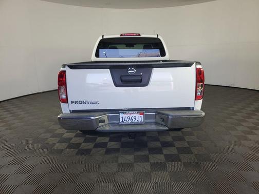 2013 Nissan Frontier S