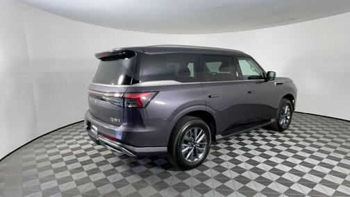 2025 INFINITI QX80 PURE