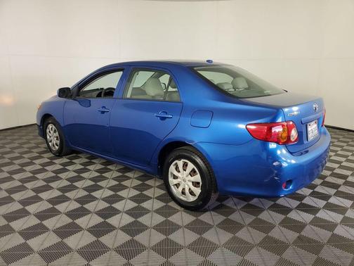 2009 Toyota Corolla LE