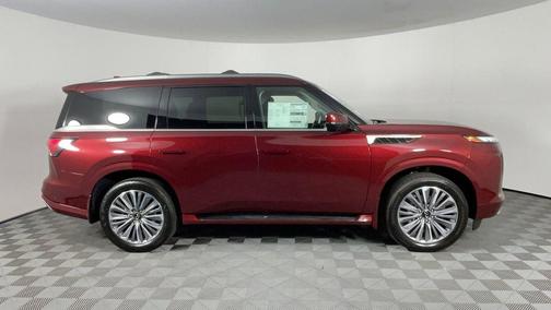 2025 INFINITI QX80 Luxe
