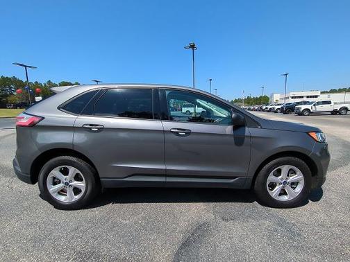 2024 Ford Edge SE